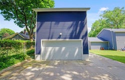 76 Charlotte Street, Akron, OH 44303