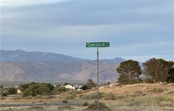 30 W Comstock Circle, Pahrump, NV 89048