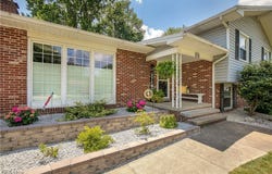 850 Robinson Avenue, Barberton, OH 44203