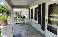 300 W 17th Ave, Hutchinson, KS 67501