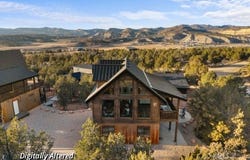 375 W White Cliffs Dr, Orderville, UT 84758