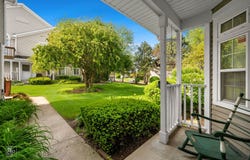 Elgin, IL 60123