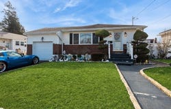 160 Jerusalem Avenue, Massapequa, NY 11758
