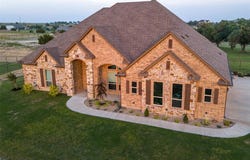 1077 Eagles Bluff Drive, Weatherford, TX 76087