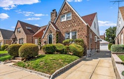 166-47 25th Avenue, Whitestone, NY 11357