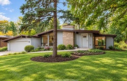 240 Shady Lane, Downers Grove, IL 60515