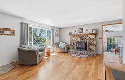 912 Mountain View Drive, Eagle Point, OR 97524
