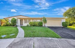 1178 Grant St, Hollywood, FL 33019
