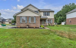 13047 Cumberland Court, Belleville, MI 48111