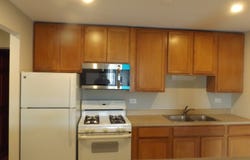 710 W Huntington Commons Road, Mount Prospect, IL 60056