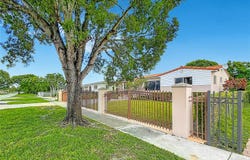 145 W 57th St, Hialeah, FL 33012