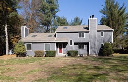 18 Meadowlark Road, Simsbury, CT 06092