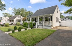 24 Woody Terrace, Hazlet, NJ 07734