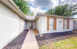 901 Larue Drive, Cedar Hill, TX 75104