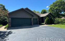 5225 E M35 Highway, Escanaba, MI 49829