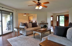 283 Bellflower Ln, Marshfield, MO 65706