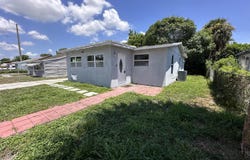 840 W 1st Street, Riviera Beach, FL 33404