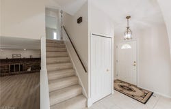 75 Weathervane Lane, Brunswick, OH 44212