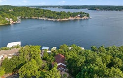 21 Jonathan Court, Lake Ozark, MO 65049