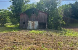 420 Blacks Ferry Rd, Burkesville, KY 42717