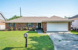61 PARLANGE Drive, Destrehan, LA 70047