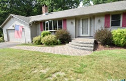 77 Winthrop Road, Manchester, CT 06040
