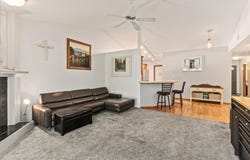 6734 Sutton Circle, Urbandale, IA 50322
