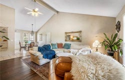 2208 & 2210 Oakwood  AVE, Bentonville, AR 72712
