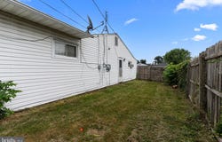 31 EASTER LANE, LEVITTOWN, PA 19054