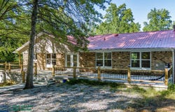 251 S Taxiway Drive, Albany, KY 42602