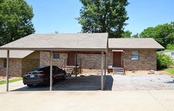 385 S Teehee Drive, Tahlequah, OK 74464