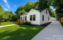 1215 Wilson W Lee Boulevard, Statesville, NC 28677