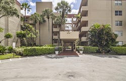 404 NW 68th Avenue, Plantation, FL 33317