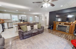 75 Betty Avenue, Hollow Rock, TN 38342