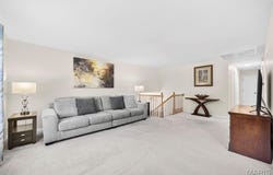 5 W Douglas Drive, St Peters, MO 63376