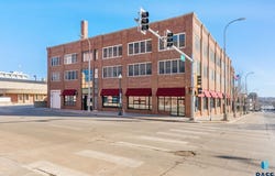 132 S Dakota Ave, Sioux Falls, SD 57104