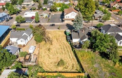 206 S MOLALLA AVE, Molalla, OR 97038