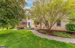 1052 CEDAR MILL LANE, WEST CHESTER, PA 19382