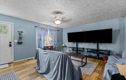 1003 E Parkview Street, Ozark, MO 65721