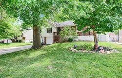 1211 SW WALNUT Street, Lee's Summit, MO 64081