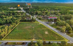 8904 Dollarway Road, White Hall, AR 71602