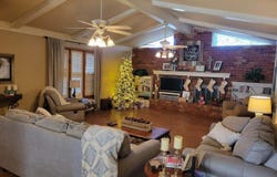 1111 Holliday Drive, Plainview, TX 79072
