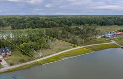 Carmines Island Road, Hayes, VA 23072