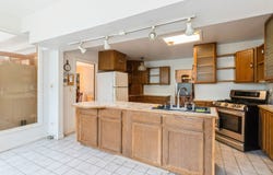 604 E Camp Mcdonald Road, Prospect Heights, IL 60070