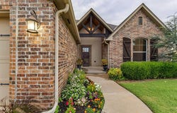 14013 Savannah River Way, Yukon, OK 73099