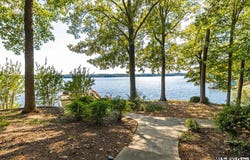 239 Colonial Drive, Bracey, VA 23919