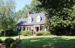 809 First Ave, Farmville, VA 23901