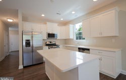 323 W HAMLIN AVENUE, TELFORD, PA 18969