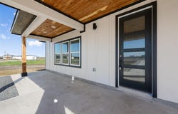 195 Bianca CIR, Del Valle, TX 78617