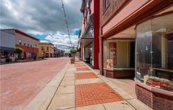 212 N Market Street, Minerva, OH 44657